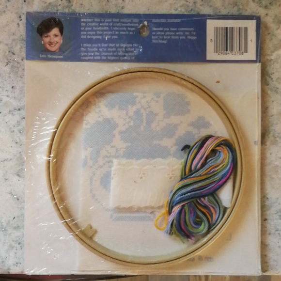 Vintage Cross Stitch 7" Stamped Blue Floral - Picture 2 of 6